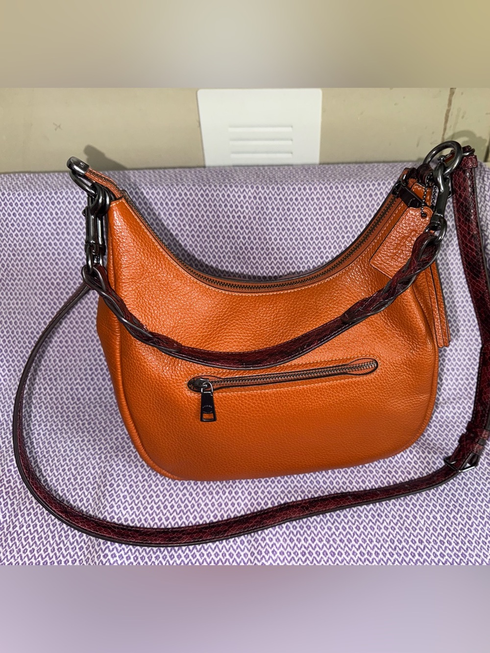 Coach Jules Hobo bag in Sunset pebble leather, featuring snake-embossed straps - Picture 5 of 8